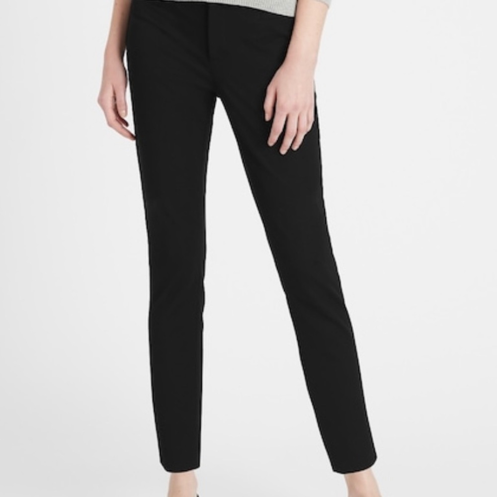 Banana Republic Petite Mid-Rise Skinny Sloan Black Pants Size 2P